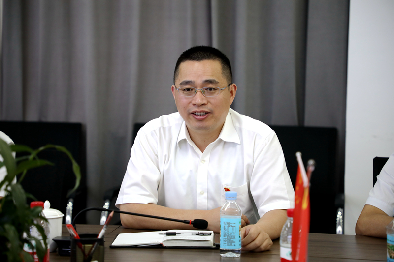 錢申春、王勝利參加機(jī)關(guān)第一黨支部和金寨路1標(biāo)黨支部聯(lián)合主題黨日活動(dòng)2