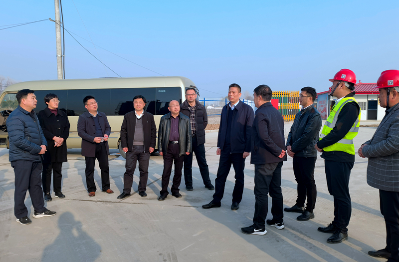 濉溪縣委副書記、縣長孫進(jìn)到徐淮阜高速淮北段項目調(diào)研指導(dǎo)